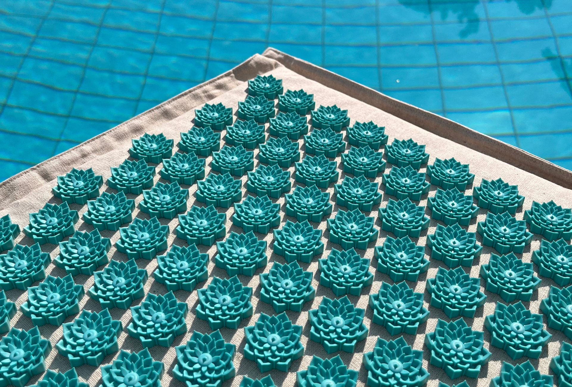 Tapis d’acupression : Comment l’utiliser pour soulager douleurs et stress